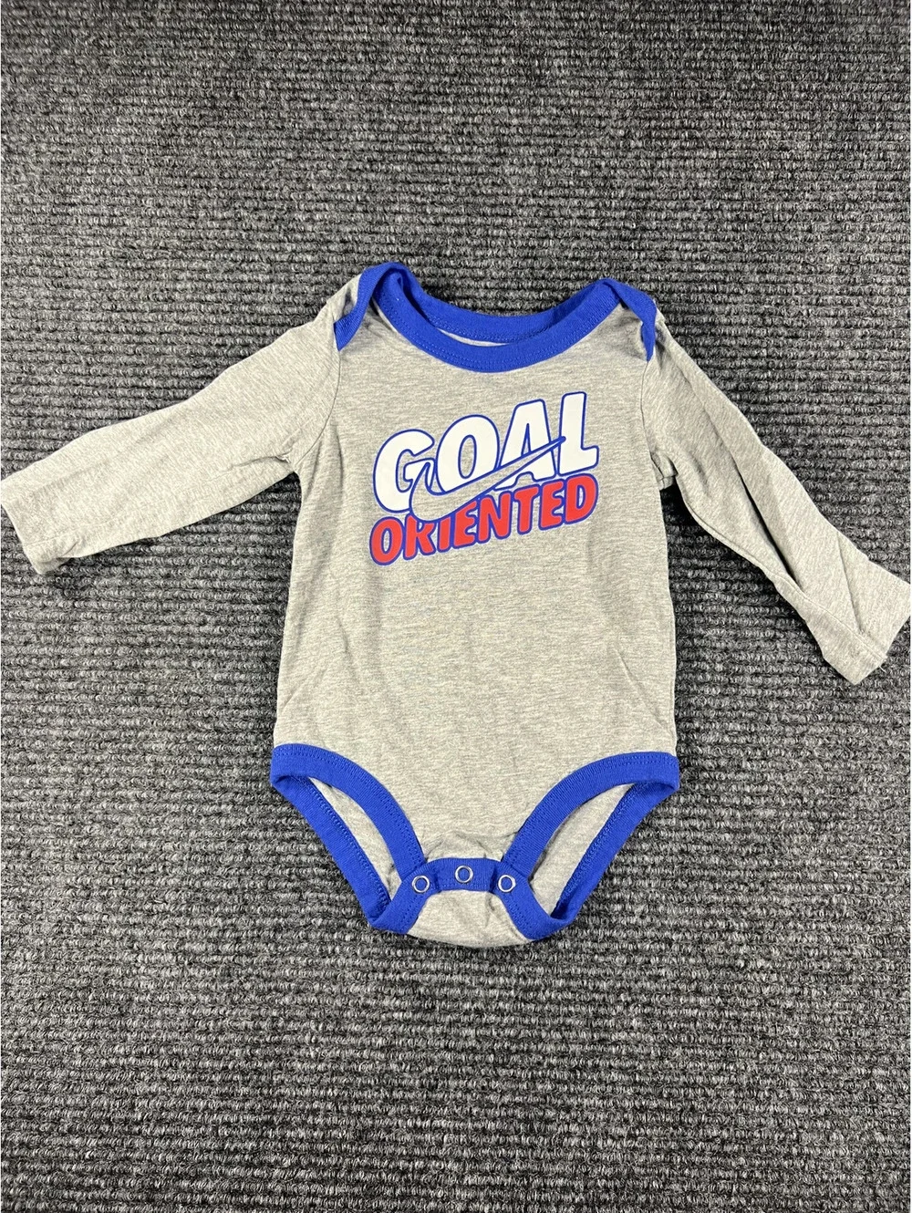 Nike Baby Bodysuits 3-Pack Long Sleeve Onesies Size 9 Months - Red, Blue, Gray